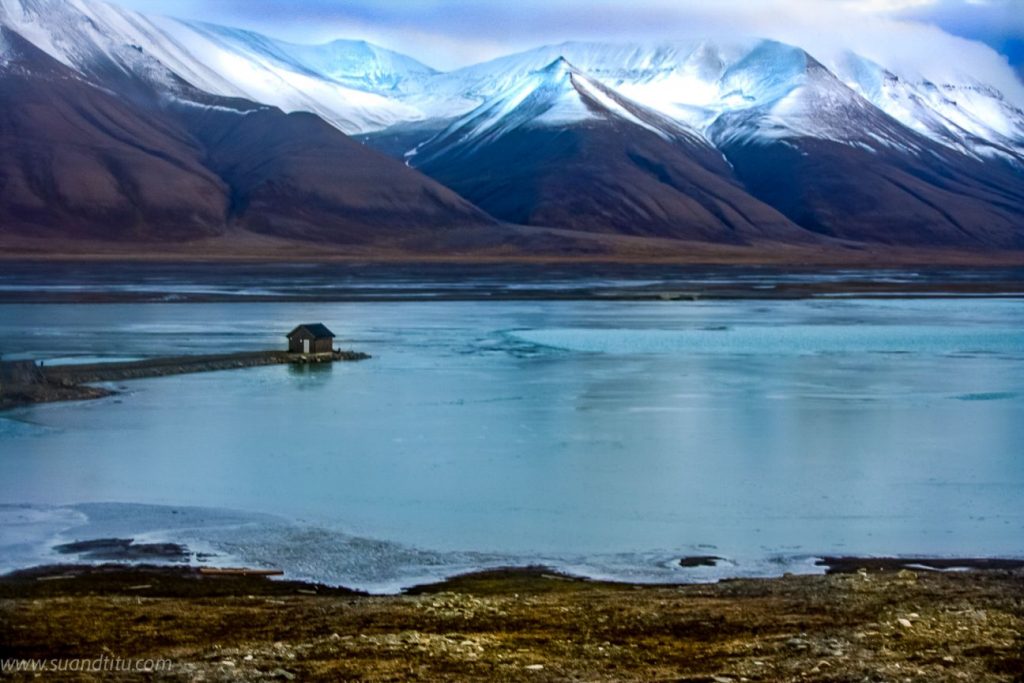 Frozen polar landscapes in mid October